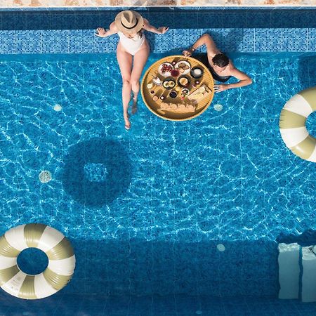 Oinolithos Luxury Villas 칼라마키 외부 사진